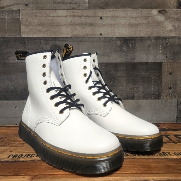 New Dr. Martens Zavala 8-Eyelet Combat Boot - Picture 2 of 10